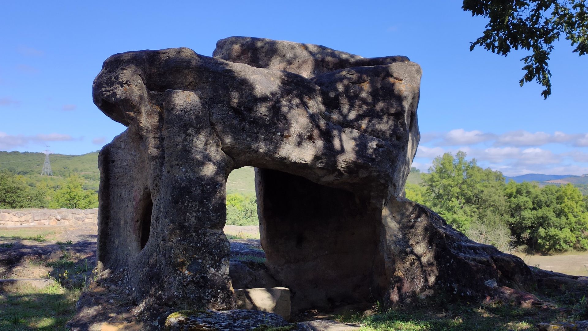 Necrópolis altomedieval Santa Mª de Tejuela