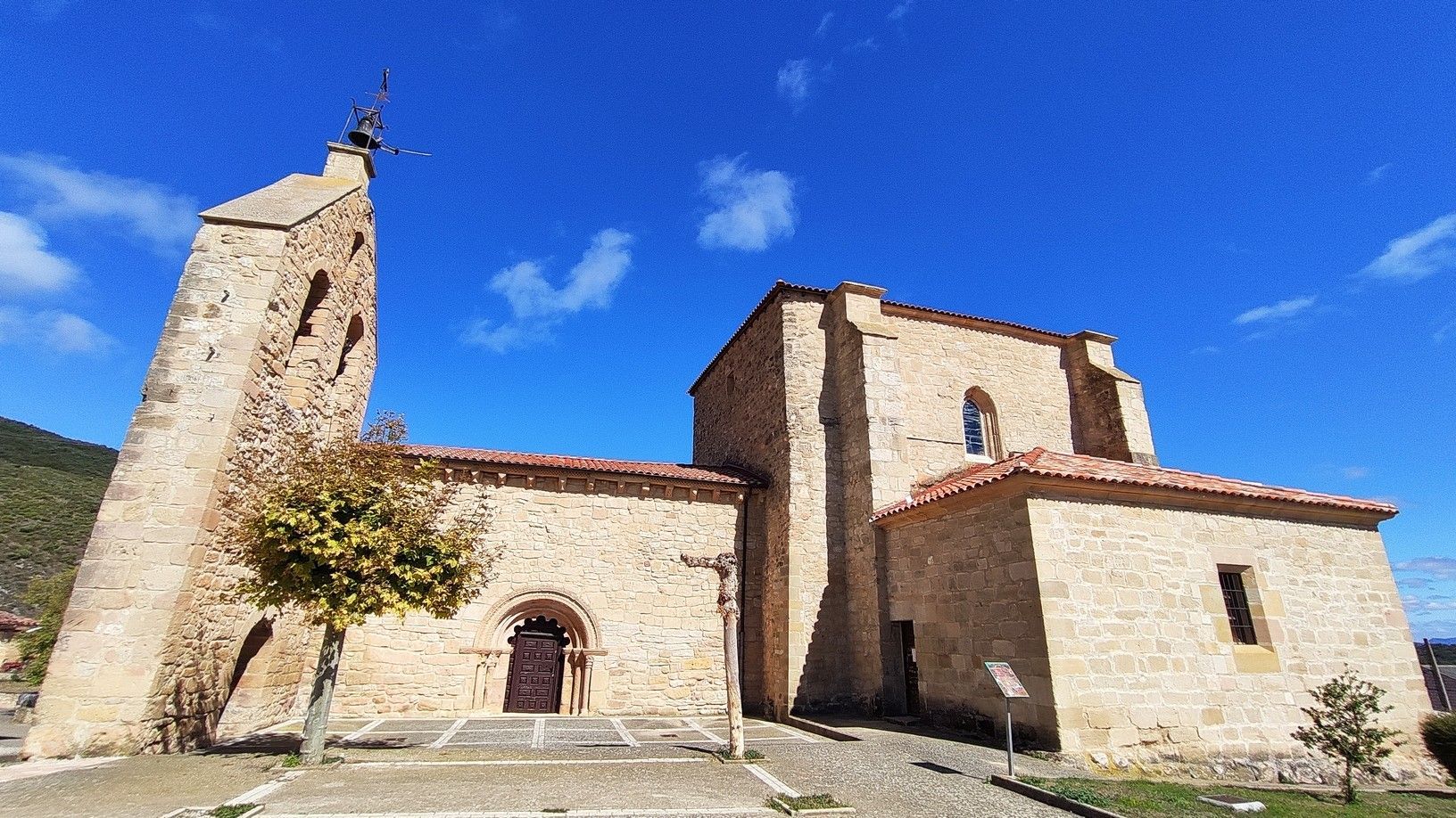Iglesia de San Julián y Santa Basilisa
