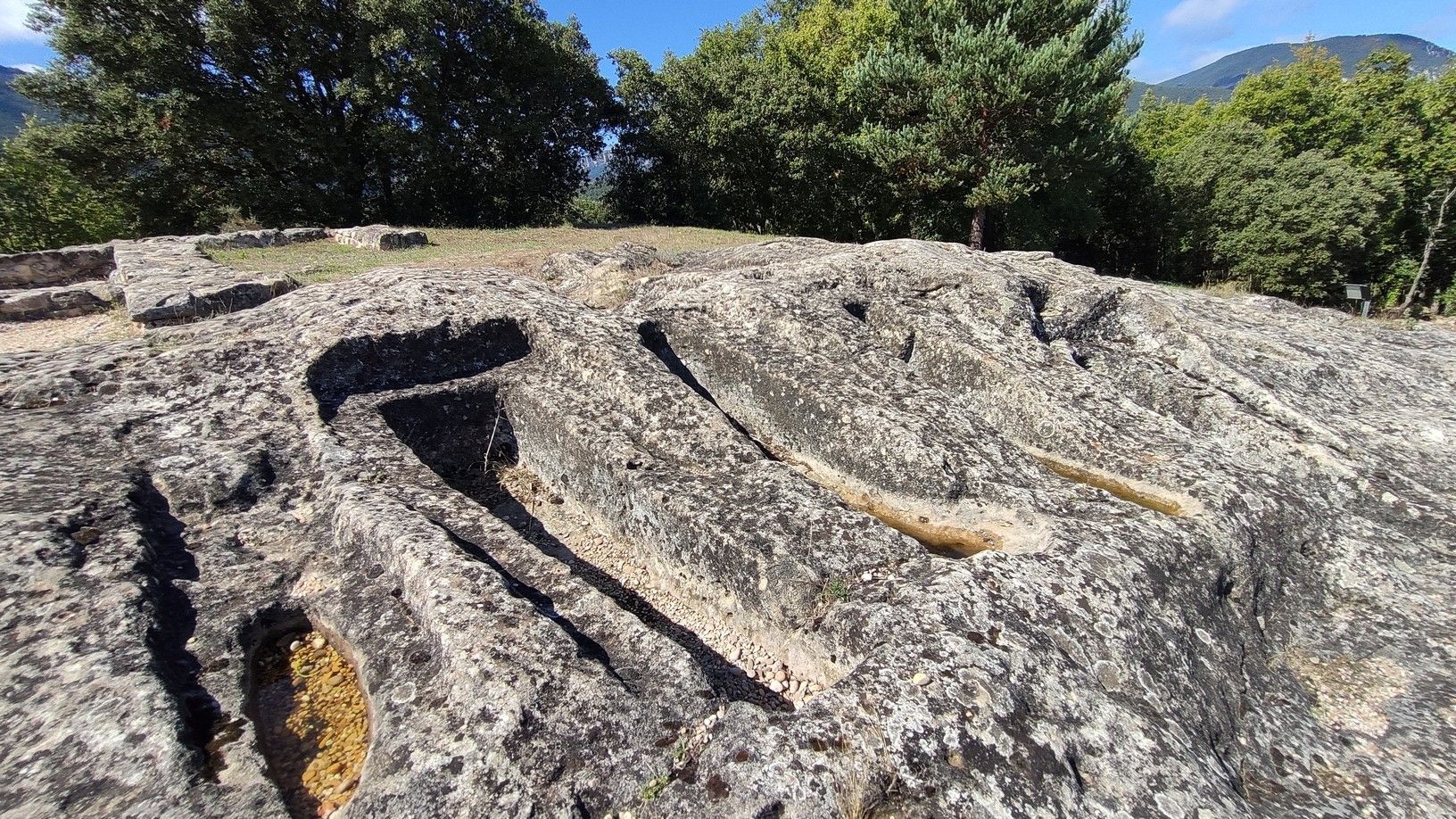 Necrópolis altomedieval Santa Mª de Tejuela